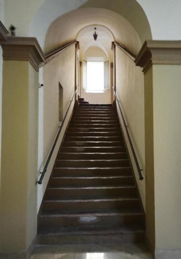 3-tourist House Bologna-mansarda - Self Check-in * Bolonia