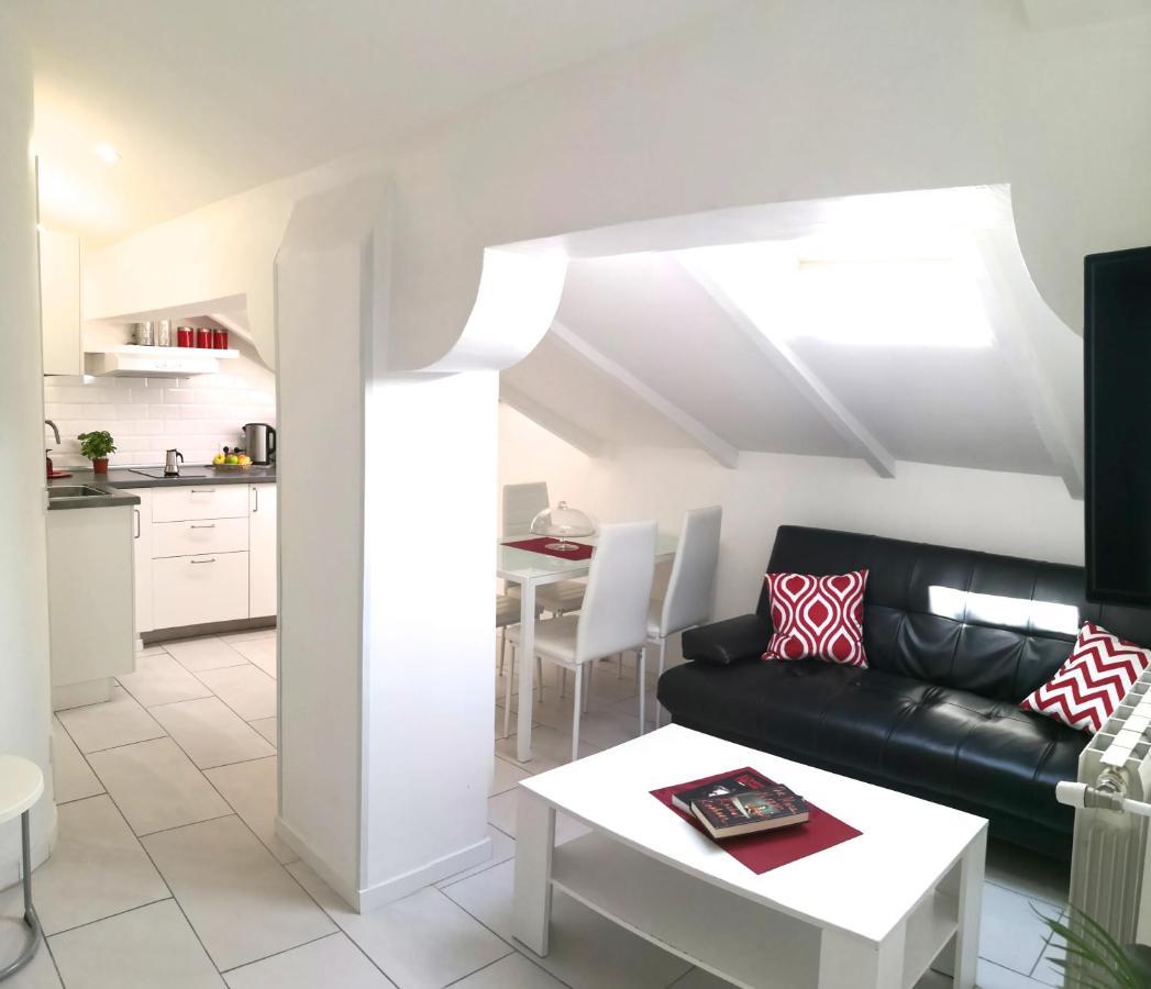 3-tourist House Bologna-mansarda - Self Check-in Apartamento Bolonha
