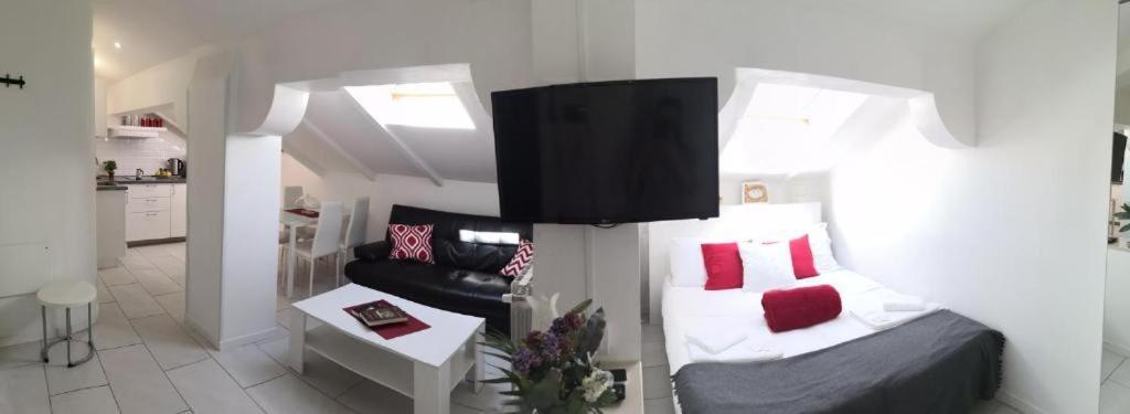 Apartamento 3-tourist House Bologna-mansarda - Self Check-in *