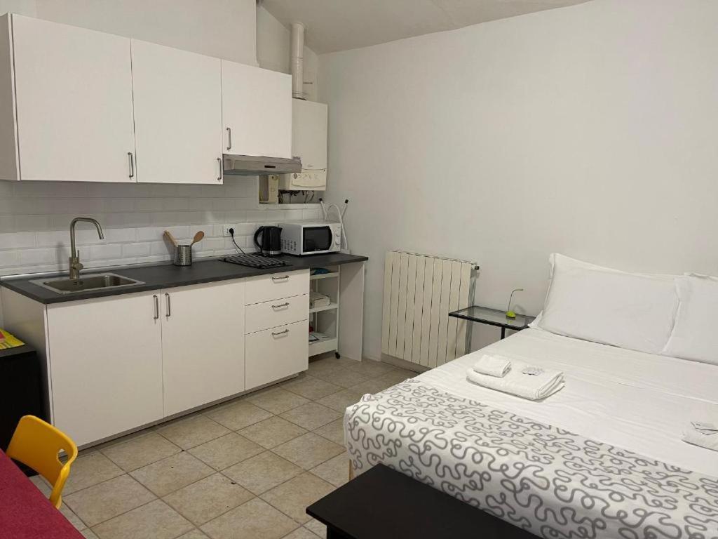 3-tourist House Bologna-mansarda - Self Check-in Apartamento Bolonha