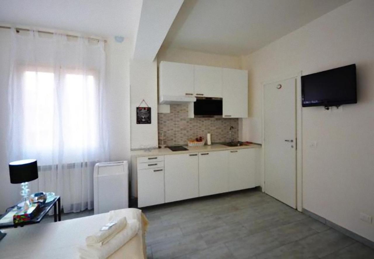 3-tourist House Bologna-mansarda - Self Check-in Apartamento Bolonha